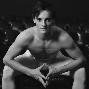 Daniel Tichkov (1).jpg